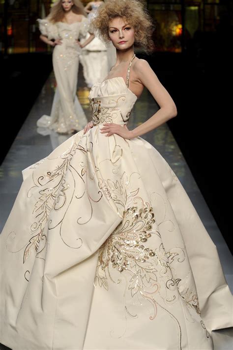 how to get a dior wedding dress